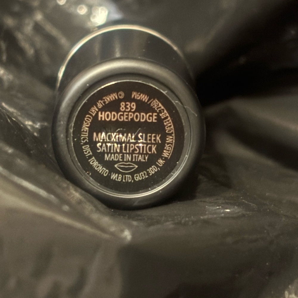 M·A·CXIMAL *Relaunch* SILKY MATTE LIPSTICK- Hodgepodge - Picture 4 of 4
